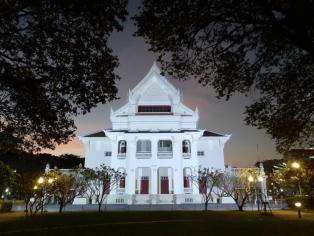 PETER PAN Chulalongkorn Universität EVENING